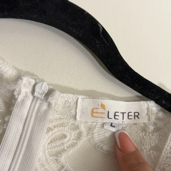 Eleter Chic White Lace Maxi Dress - Picture 4 of 4